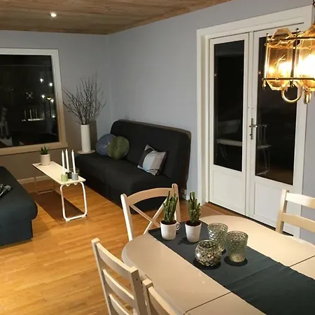 Leilighet Selvbetjent Overnatting I **lillesand Sentrum**
